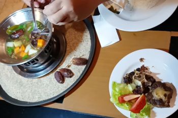 Sup Buntut Padang Pasir yang menggugah selera berbuka puasa