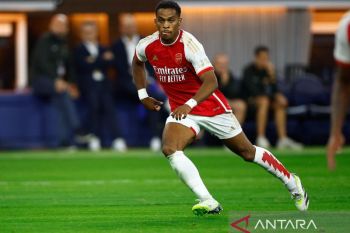 Jurrien Timber semakin dekat kembali bertanding bersama Arsenal