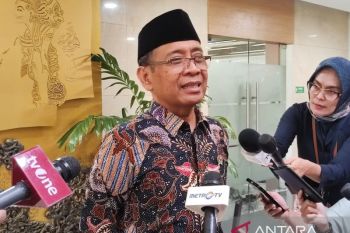 Mensesneg Pratikno bantah dititipkan Presiden Jokowi masuk kabinet Prabowo-Gibran