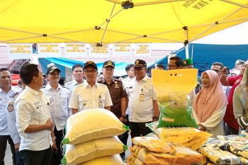 Solok Selatan gelar operasi pasar stabilkan harga