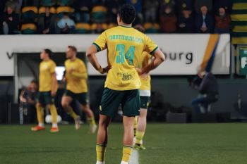 Laga Ragnar Oratmangoen kontra Calvin Verdonk di Eredivie imbang