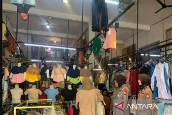 Polres Sidrap libatkan polwan pantau keamanan di pusat perbelanjaan