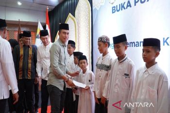 PT Ceriah santuni 250 santri tahfidzul Alquran di Kolaka