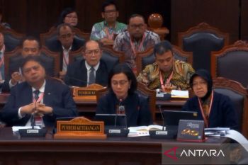 Sri Mulyani di MK: Bantuan kemasyarakatan presiden bukan dari perlinsos