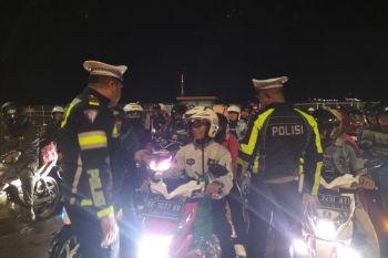 Pemudik motor dari Pelabuhan Bakauheni dikawal polisi sampai tujuan