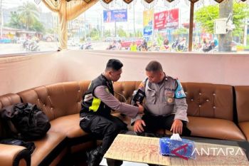 Biddokkes Polda Sultra cek kesehatan personel pengamanan arus mudik