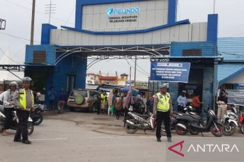 Polisi terapkan sistem satu pintu pembelian tiket di Pelabuhan Nusantara Kendari