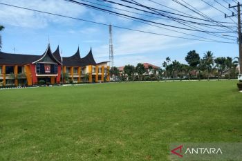 Pemkab Agam pusatkan Shalat Id di halaman kantor bupati