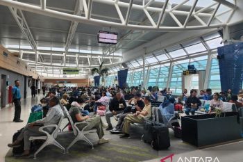 Pemudik di Bandara El Tari diprediksi 2.698 orang pada H-1 Idul Fitri