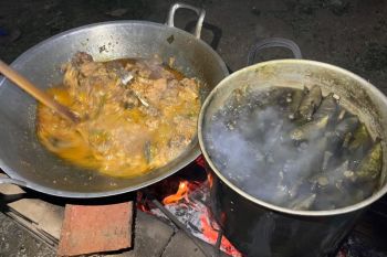 Warga Gorontalo mulai masak menu Idul Fitri