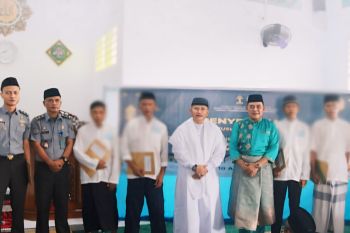 13 warga binaan terima remisi langsung bebas di Kepri
