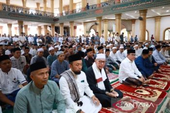 Bacaan niat dan tata cara shalat Idul Fitri berjamaah dan sendiri