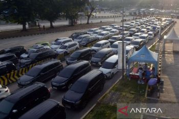 Arus balik di Pelabuhan Bakauheni mulai ramai pada H+1 Lebaran