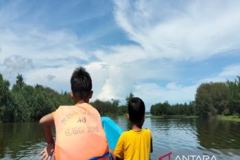 Sebanyak 31.593 wisatawan padati Pantai Glagah Kulon Progo