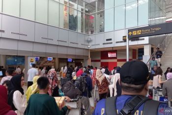 Puncak arus balik di Bandara Depati Amir Pangkalpinang H+4 Lebaran