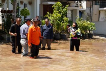 Banjir di dua kecamatan di Bandarlampung akibat tanggul jebol