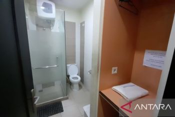 Kereta api wisata sediakan "shower and locker" penumpang Stasiun Gambir