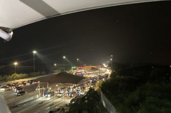 28 gardu transaksi tol di GT Cikatama dibuka urai kepadatan