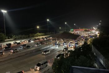 Kapasitas "contraflow" di Tol Jakarta-Cikampek ditambah