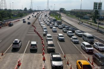 Tol Kejapanan Pasuruan macet