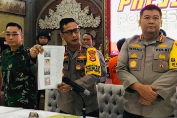 Sebar foto dugaan selingkuhan suami, istri TNI ini jadi tersangka