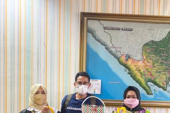 UMKM kerajinan tas berkembang dengan kemudahan KUR BRI