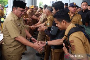 Silaturahim dan halal bihalal ASN di hari pertama kerja