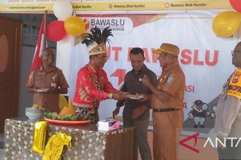 Pemkab Biak Numfor minta KPU-Bawaslu gencarkan sosialisasi pilkada