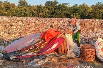 DLH Gunungkidul mengerahkan 48 armada angkut sampah saat Lebaran