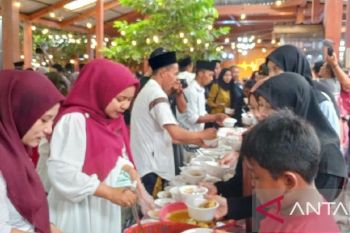 Bupati Blitar sebut Lebaran Ketupat harus terus dilestarikan