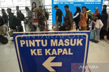 Arus balik penumpang di Pelabuhan Makassar tembus 40 ribuan