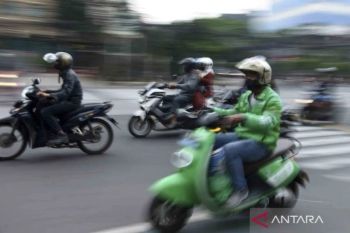 Pakar sebut potongan aplikasi 30 persen beratkan pengemudi ojol