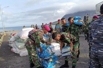 Kemensos gandeng TNI AL untuk salurkan bantuan korban erupsi Gunung Ruang