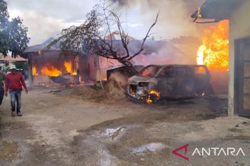Lima rumah dan satu mobil hangus terbakar di Aceh Besar