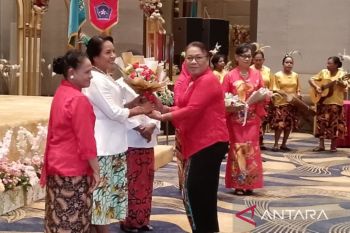 Pj Bupati Biak Sofia ajak perempuan sukseskan program pemerintah