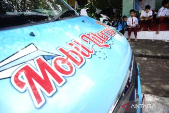 Perpustakaan keliling di Jombang