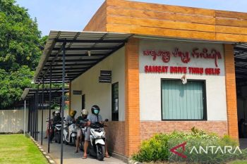 Bapenda Bali uji coba Samsat Drive Thru Gelis dua "shift"