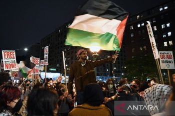 Universitas Columbia keluarkan mahasiswa pro-Palestina