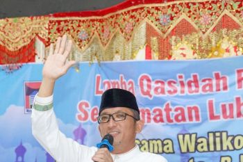 Hendri Septa Tutup Lomba Qasidah Rebana MTI se-Kecamatan Lubeg