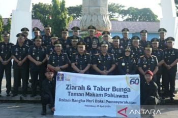 Kemenkumham Sumsel gelar ziarah dan tabur bunga di makam pahlawan