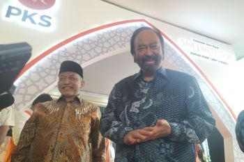 Surya Paloh membuka potensi usung Anies di pilkada DKI