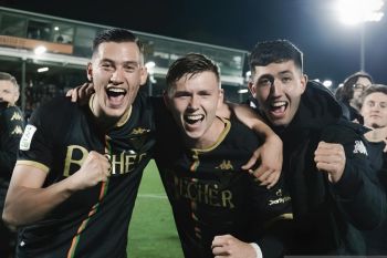 Venezia yang diperkuat pemain Indonesia promosi ke seri A Liga Italia