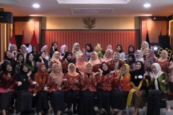 Ketua Dharma Wanita Kemenkumham Sumbar ajak anggota rutinkan pertemuan