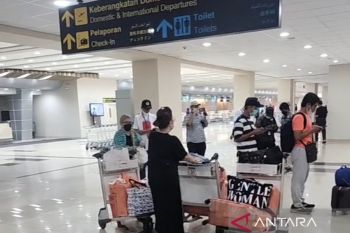 Bandara Sam Ratulangi di Manado tutup hingga Rabu siang dampak erupsi Gunung Ruang