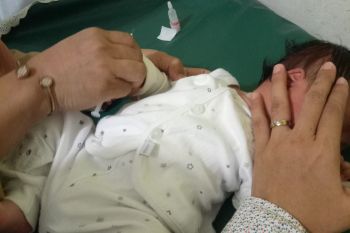 Hindari pemberian paracetamol pada anak usai imunisasi