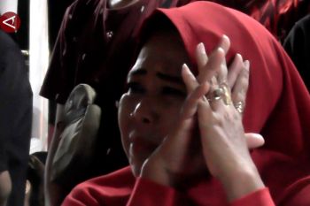 Nobar Indonesia vs Uzbekistan dengan ibunda Ernando di Polda Jateng