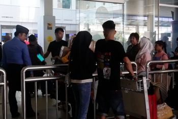 Puncak arus berlalu, pemudik di Bandara Depati Amir mulai menurun