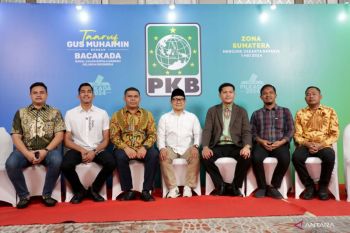Ketum PKB mengajak bacalon ikut pilkada untuk majukan daerah