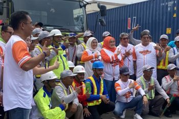 Menaker ajak semua pihak ikut tingkatkan kompetensi SDM di Hari Buruh