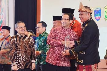 Pemkab OKU Timur peroleh penghargaan  revitalisasi Bahasa Komering